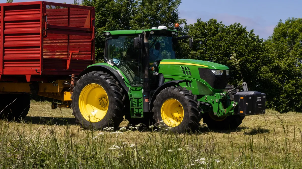 John Deere ชูระบบซ่อมเอง Pro Service แต่เกษตรกรชี้ไม่ตอบโจทย์