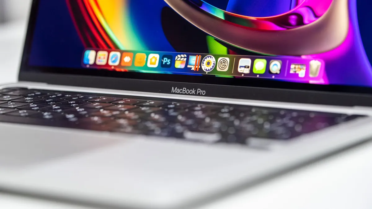 Apple จ่อเปิดตัว MacBook Pro จอ OLED ดีไซน์ใหม่ เบาลงกว่าเดิมอย่างมีนัยสำคัญ