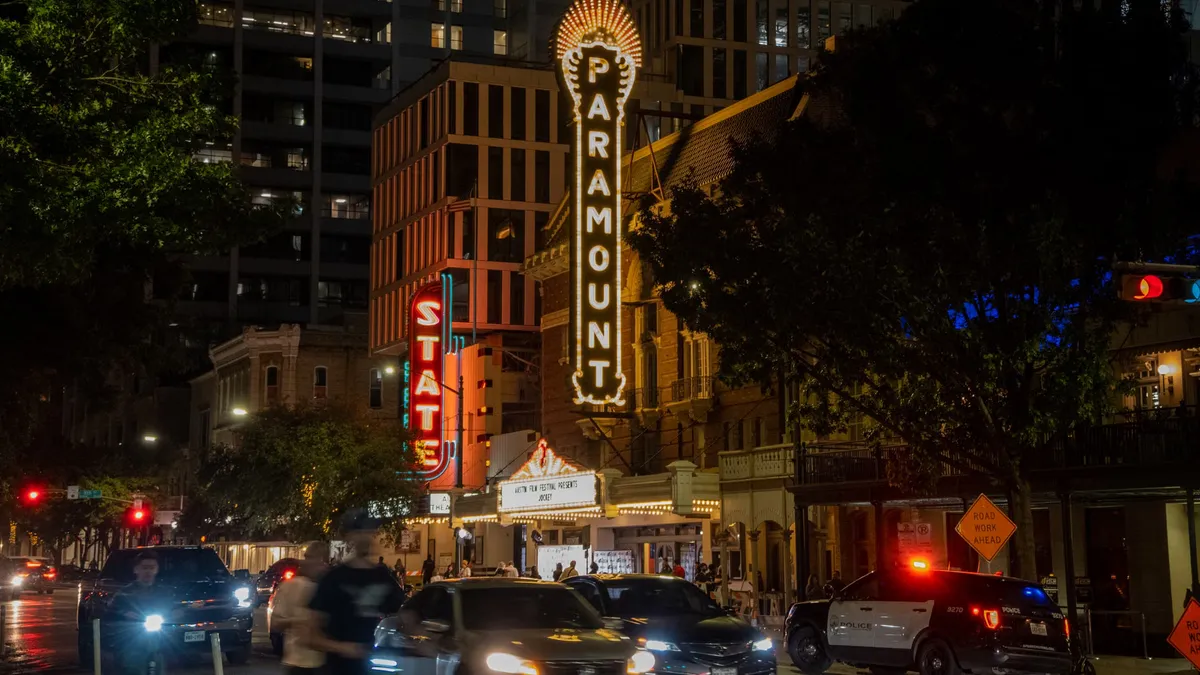 Paramount ปิดดีลควบรวม Warner Bros. มูลค่า 1.1 แสนล้านดอลลาร์ ตั้ง Skydance ยักษ์ใหญ่สื่อโลก